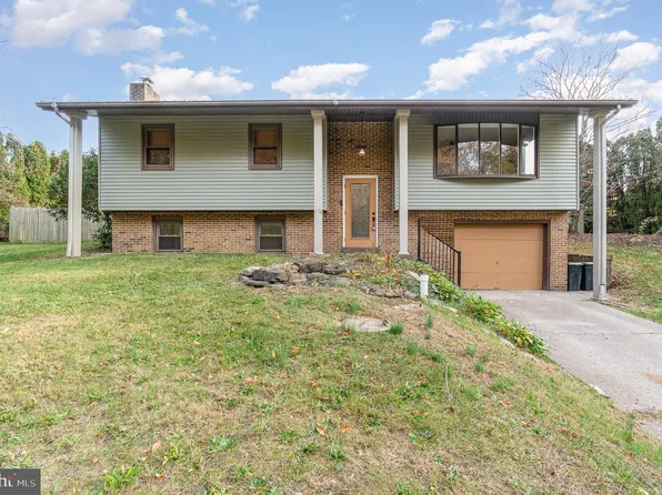 65 Cove Rd, Duncannon, PA 17020