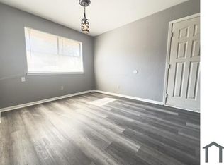 102 S Summit St APT D, Red Oak, TX 75154