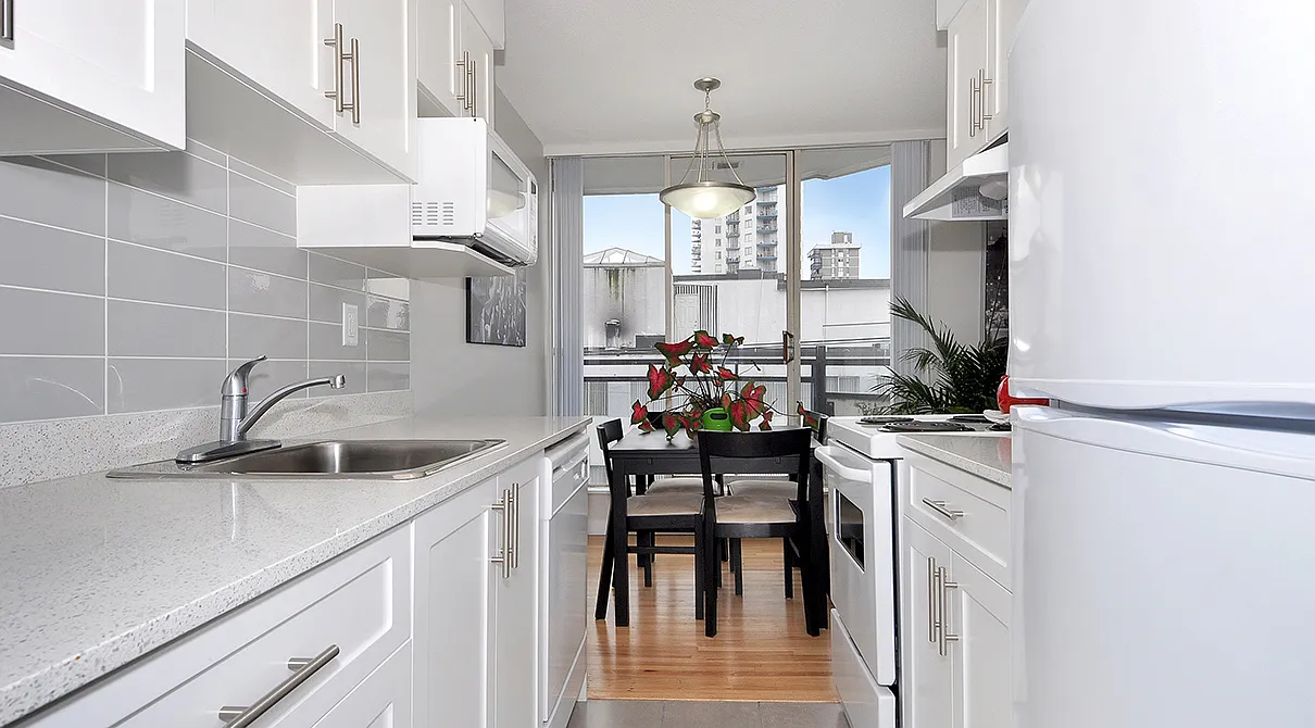 Emerald Terrace — Photo 4