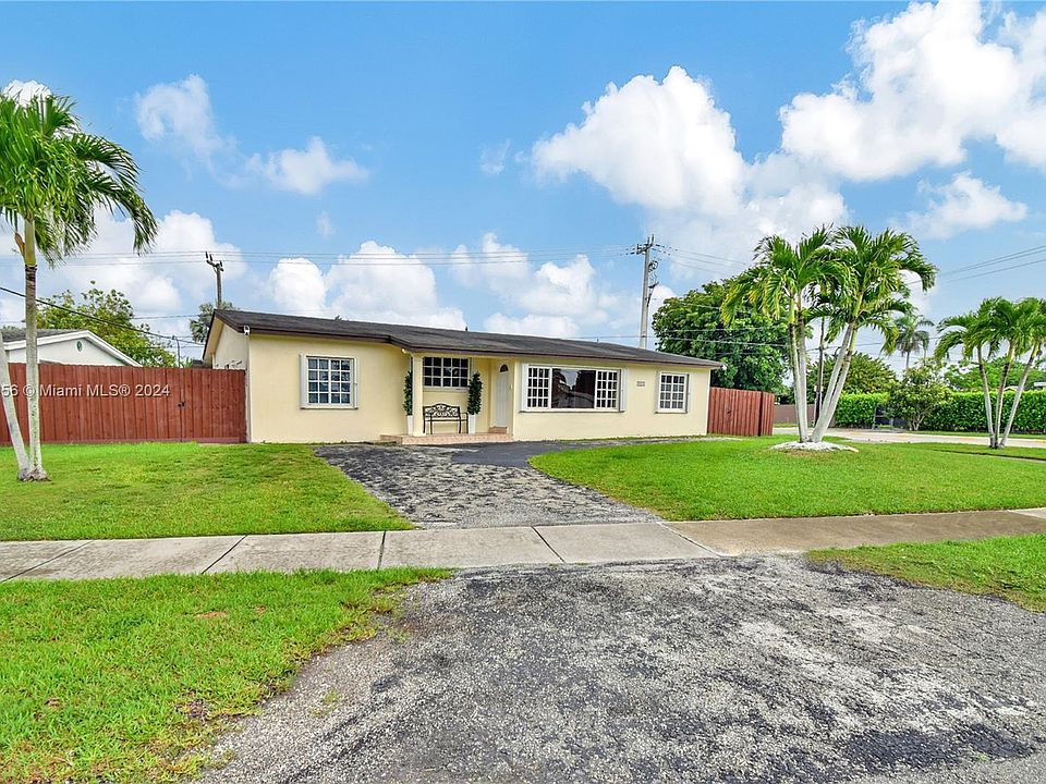 1st image of 9555 Dominican Dr