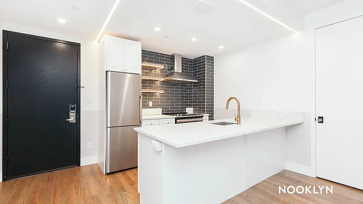 Rented by Nooklyn NYC LLC | media 4