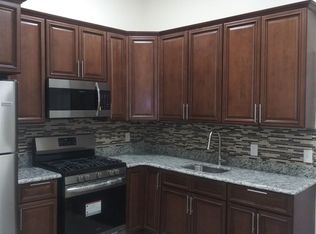 184 Zabriskie St #2L, Jersey City, NJ 07307