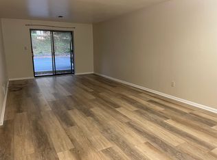 5833 Library Rd APT 1D, Bethel Park, PA 15102