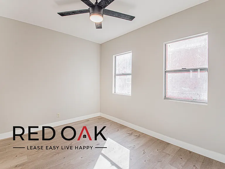 424 E 20th St #424.75 — Photo 19