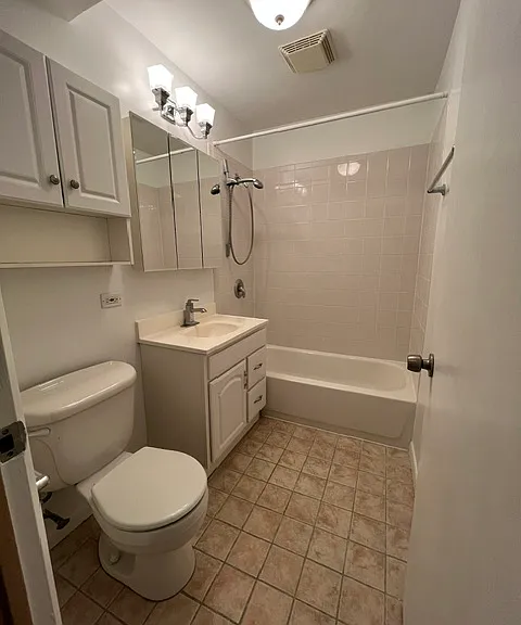 6350 N Ridgeway Ave #2S — Photo 20
