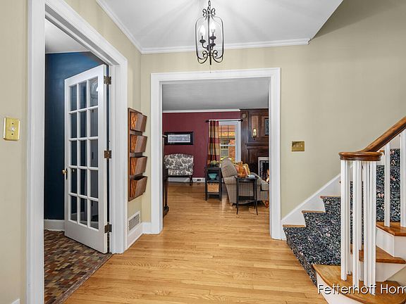 4th image of 463 Cheshire Dr NE