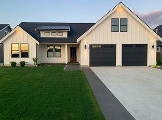 838 Rye Ct, Lynden, WA 98264