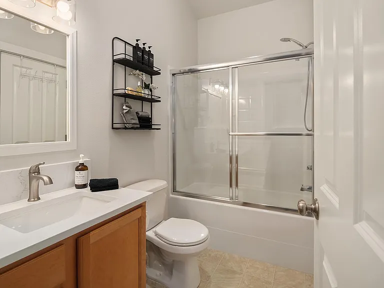 4835 Delridge Way SW #C — Photo 23