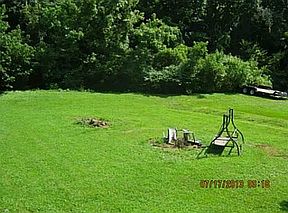 4th image of 1943 White Oak Dr