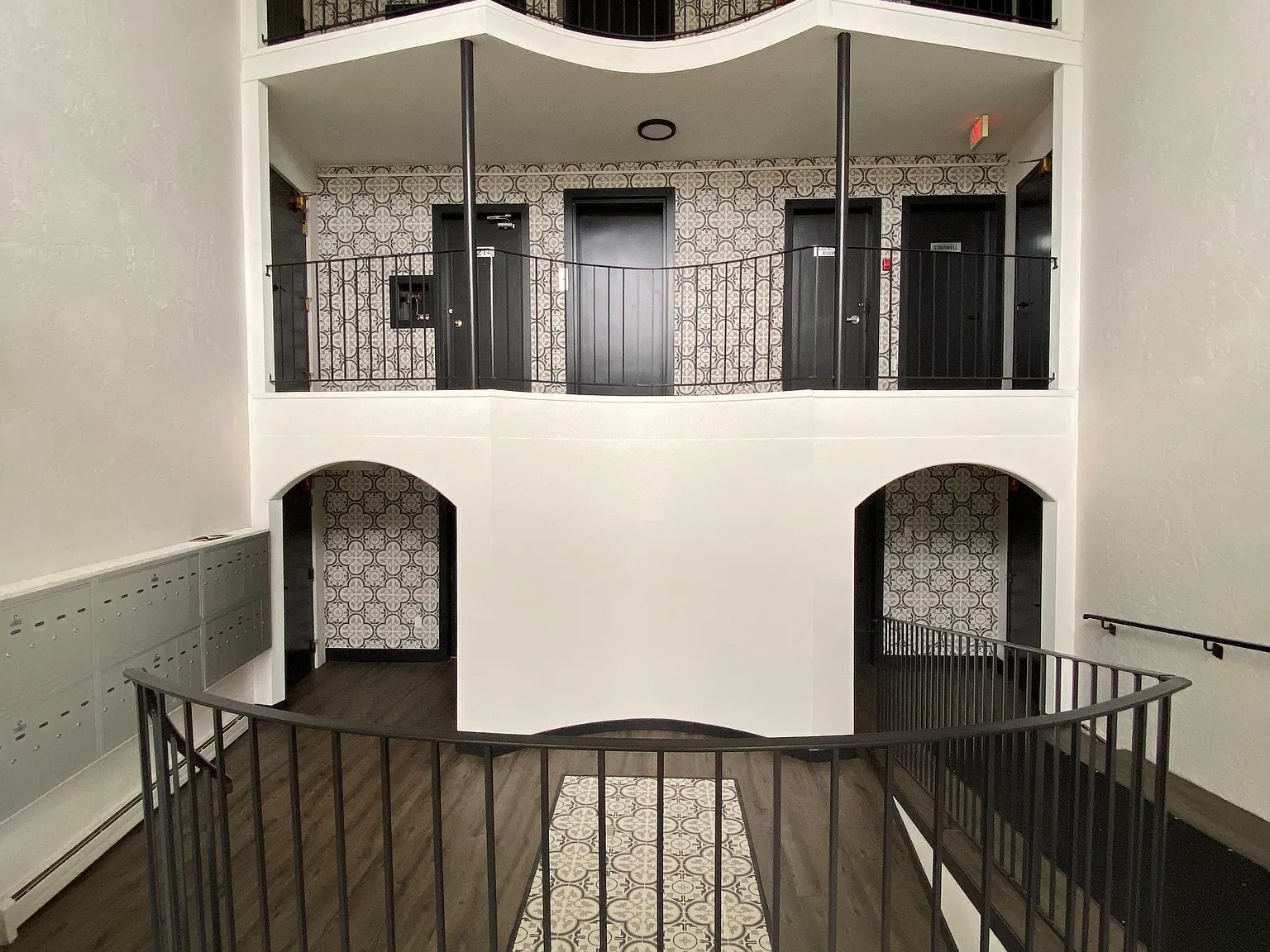 Spanish Villa — Photo 3