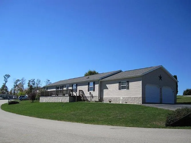 Sunny Acres — Photo 29