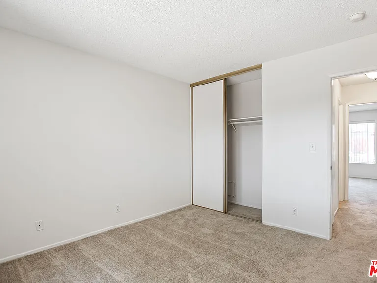 5464 Evelyn Dr — Photo 10