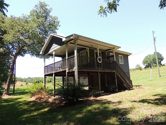 4th image of 632 Rock Corner Rd