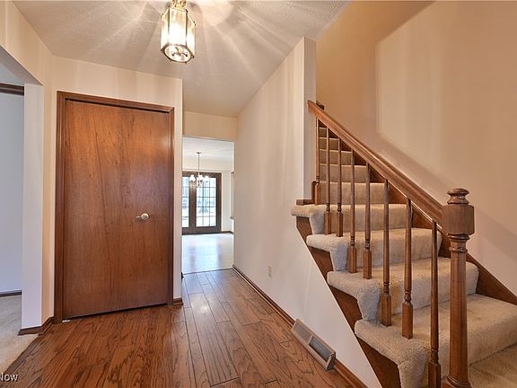 4th image of 26934 Tall Oaks Trl