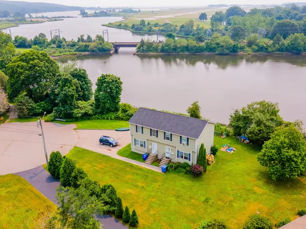 19 Providence Ct #21, Groton, CT 06340