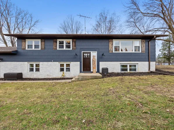 18365 234th Cir, Hutchinson, MN 55350