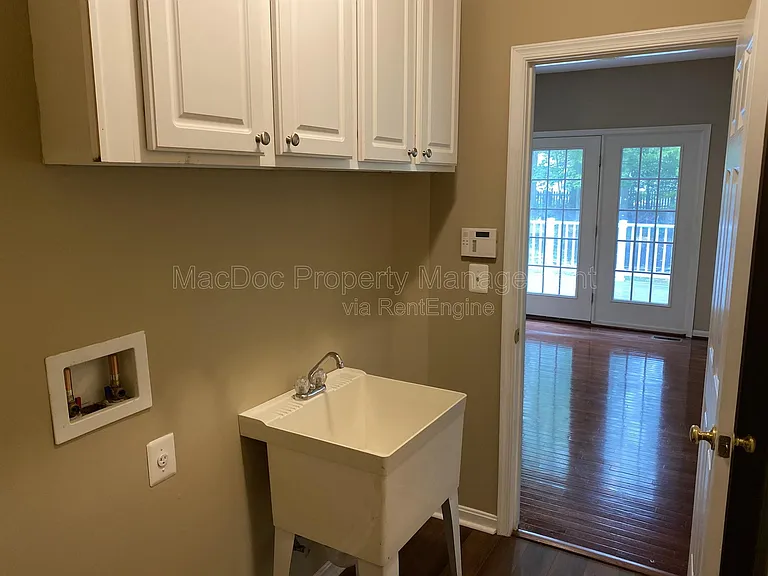 121 Riggs Rd — Photo 20