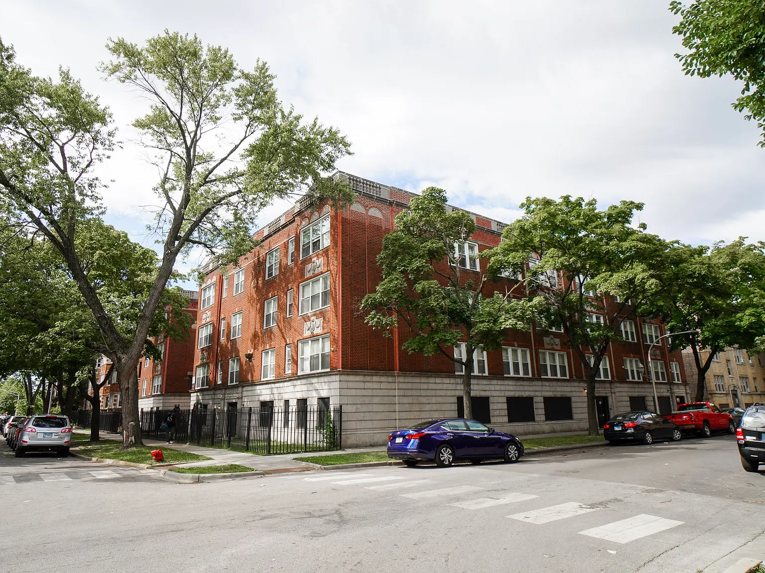2 bed, 1100 sqft, $1,425 — Photo 4