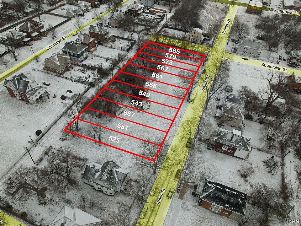 1st image of 585 Smith St