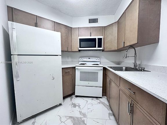 2nd image of 212 Lake Pointe Dr APT 107