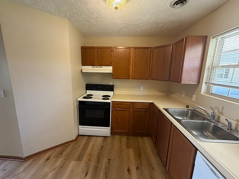 236 N Harrison St — Photo 6