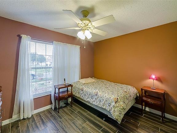 5th image of 1044 Willow Branch Dr