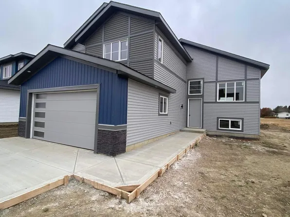 5421 60th Ave, Vegreville, AB T9C 0B5