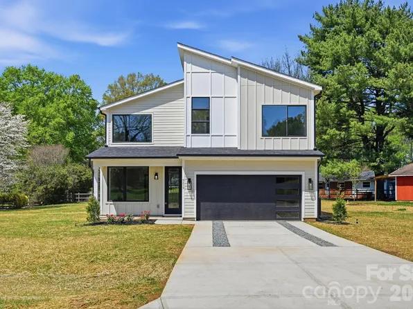 9215 Edinburg Ave, Huntersville, NC 28078