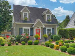 1008 3rd St, Radford, VA 24141