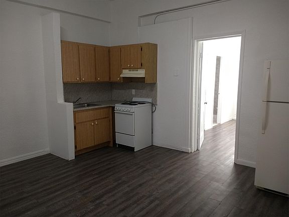 2nd image of 2300 W Flagler St APT 22B
