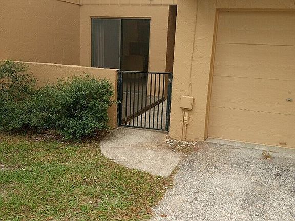 2nd image of 1910 Cashew Courtway