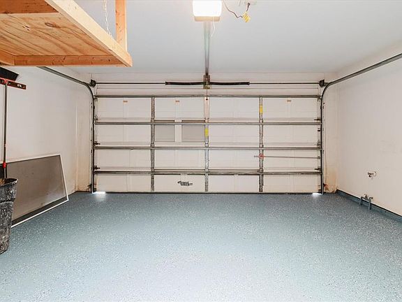 5th image of 682 Green Valley Rd APT C3