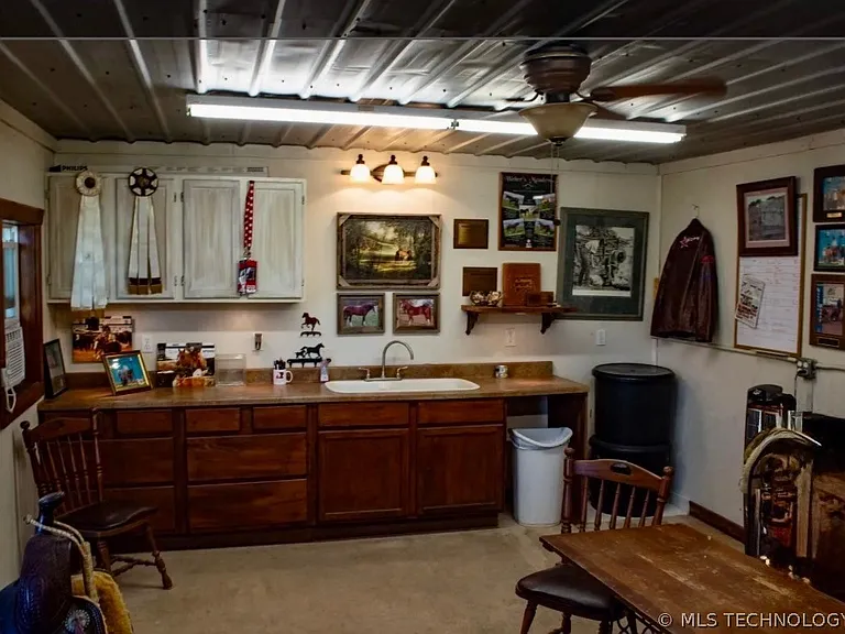 1537 Sooner Rock Rd — Photo 6