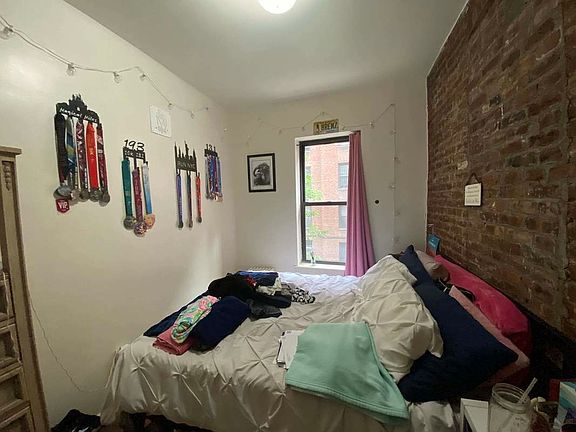 5th image of 226 E 29th St APT 4e