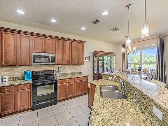 4th image of 26920 Juniper Bay Dr