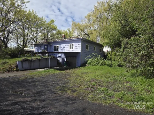 615 N Washington St, Moscow, ID 83843
