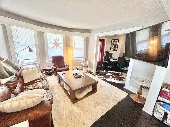 3rd image of 59 Morehouse St #1