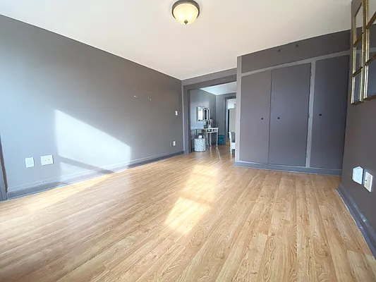 Rented by Corcoran | media 21