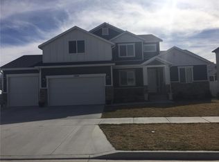 15049 S Pledge Dr, Bluffdale, UT 84065