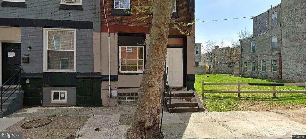 2457 N 19th St photo 1