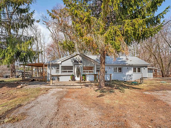 2nd image of 260 Beach Rd