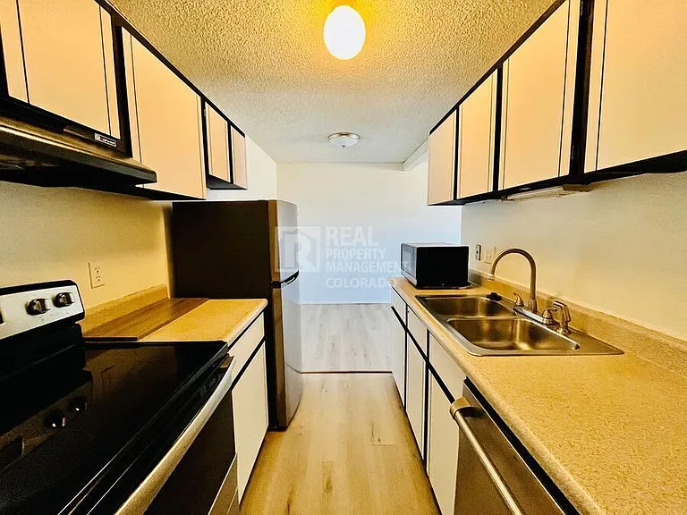 10211 Ura Ln #3-304 — Photo 2
