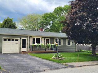 6 Colonial Rd, Coventry, RI 02816