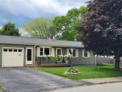 6 Colonial Rd, Coventry, RI, 02816