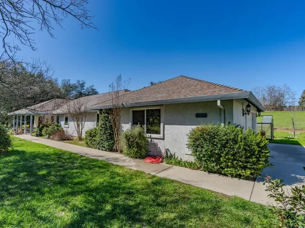 2088 Blake Ln, Valley Springs, CA 95252
