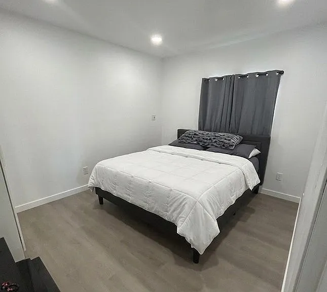 6851 Thelma Ave #B — Photo 5