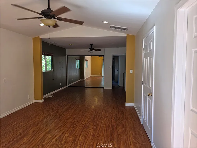 5446 Irondale Ave — Photo 15