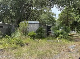 103 NE 66th St, Oak Island, NC 28465