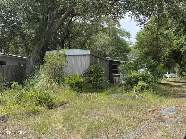 103 NE 66th Street, Oak Island, NC 28465
