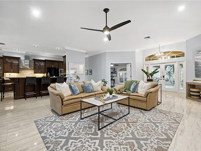 28399 Del Lago Way — Photo 6